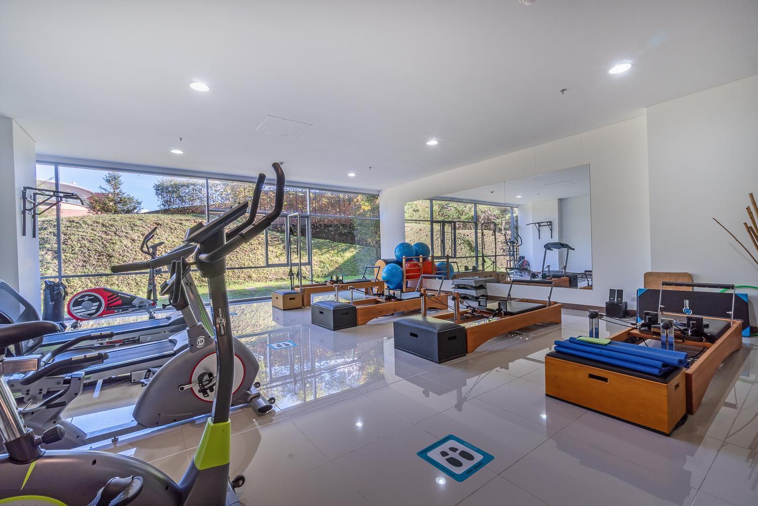Portanova Suites By Adventu Rionegro Exteriör bild