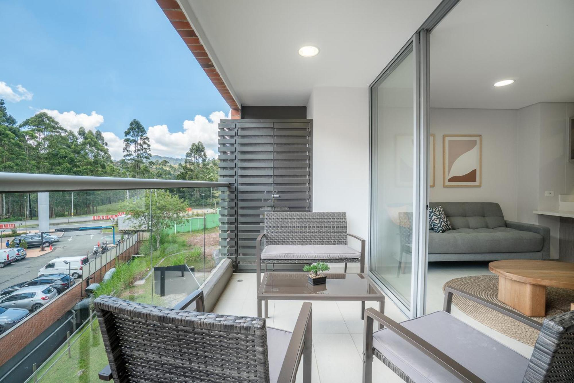 Portanova Suites By Adventu Rionegro Exteriör bild